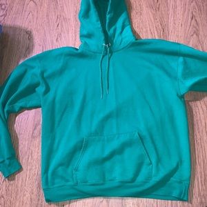 emerald green hoodie with pockets